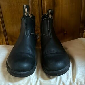Black Blundstone size 5 women’s size 8